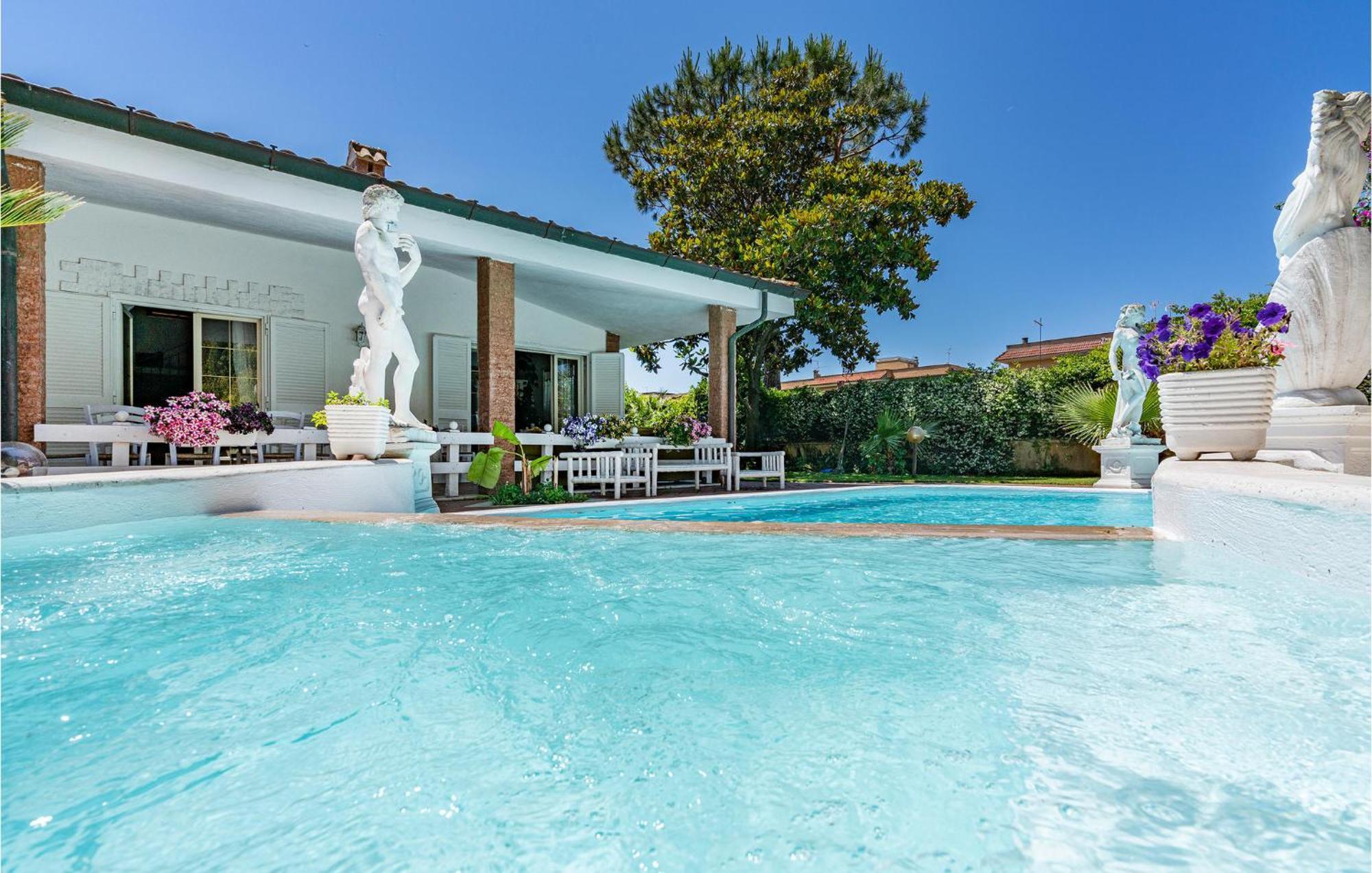 Beautiful Home In Fiumicino With Wifi Eksteriør billede